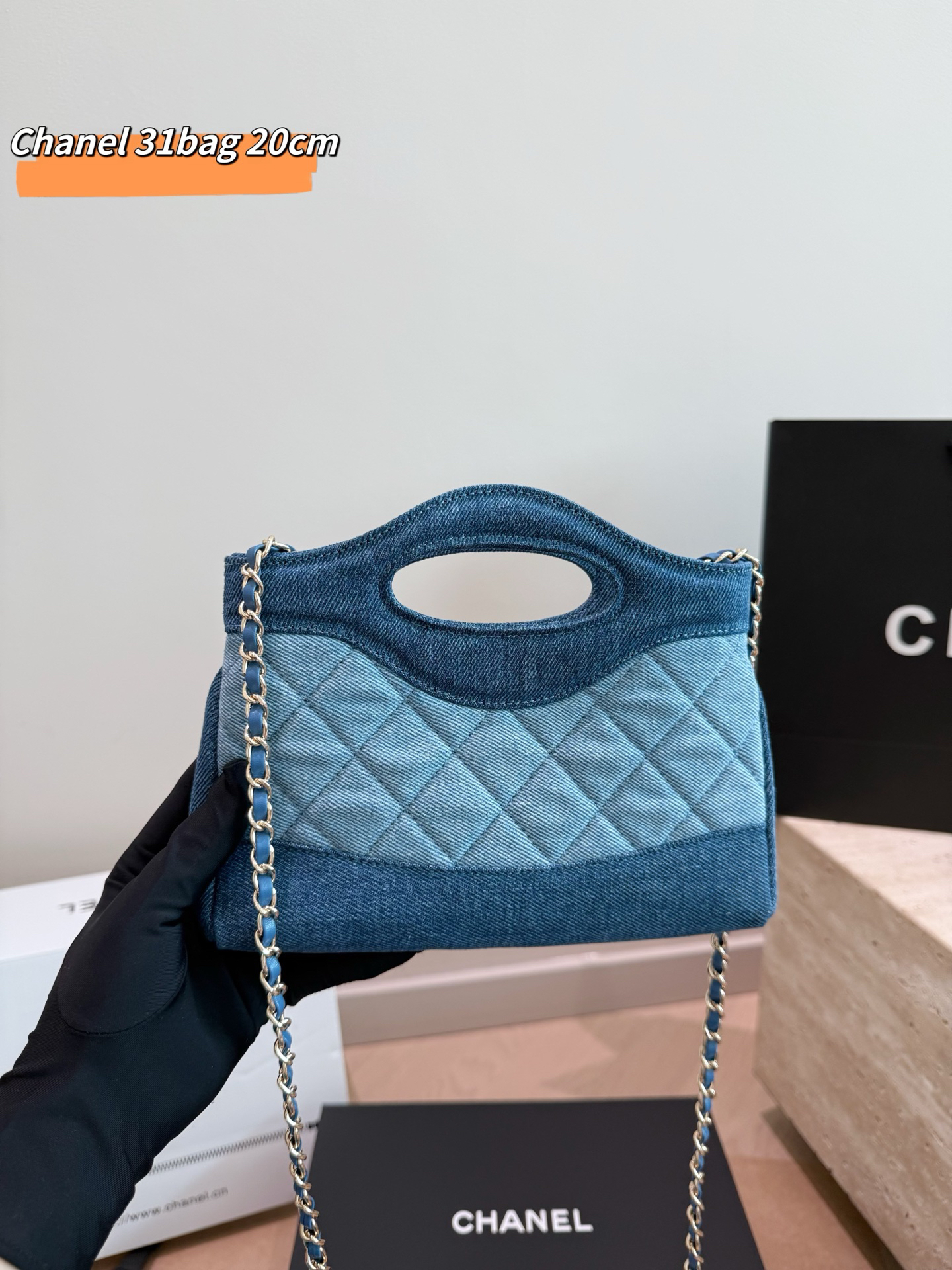 Coco ChanelCrossbody - Image 8