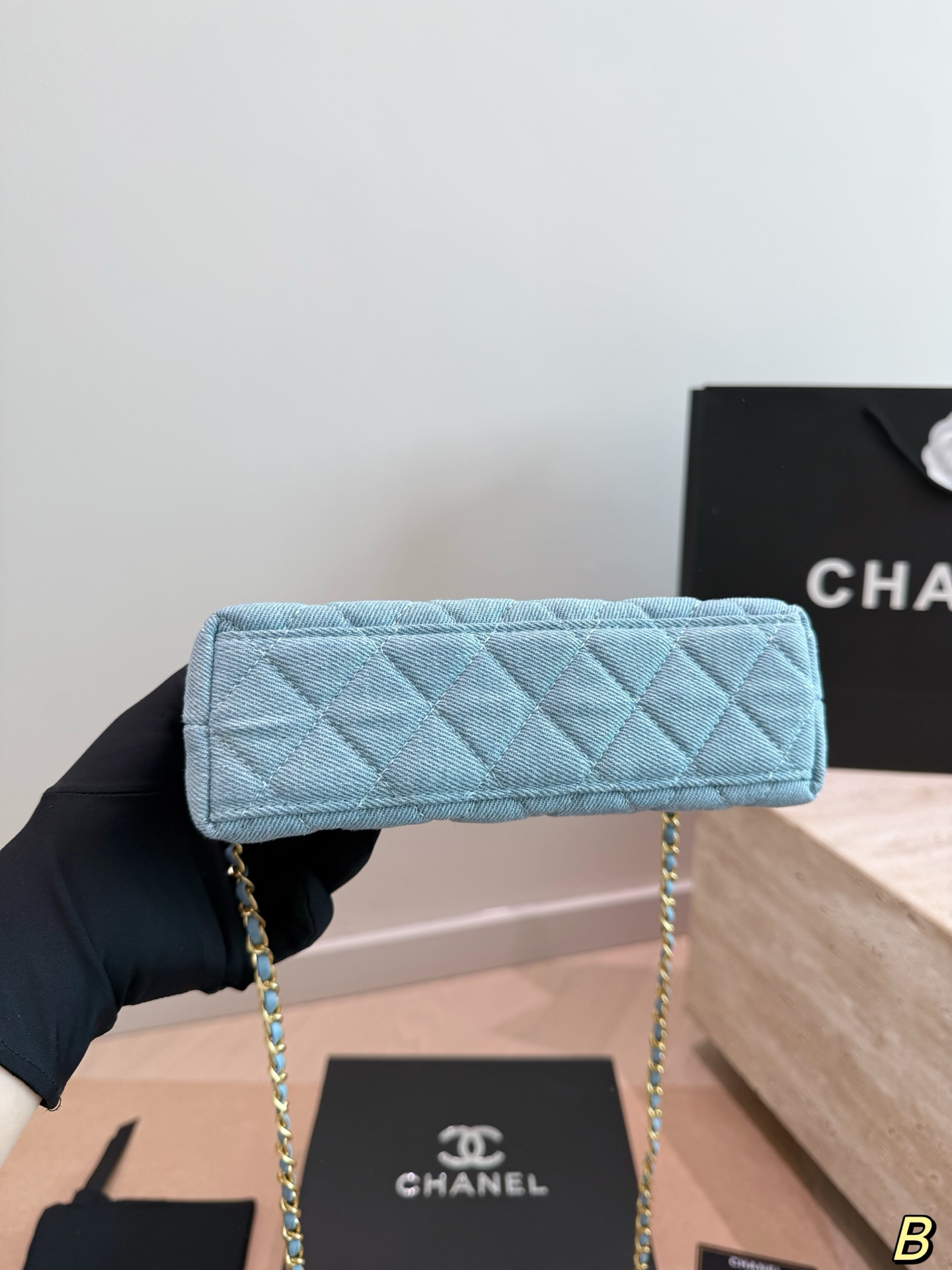 Coco ChanelMini Handbag - Image 5