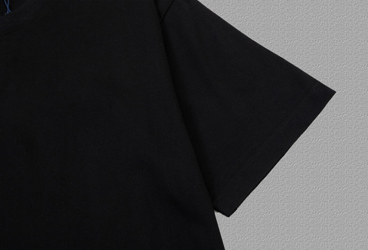 FENDI Casual Short T-shirt - Image 7