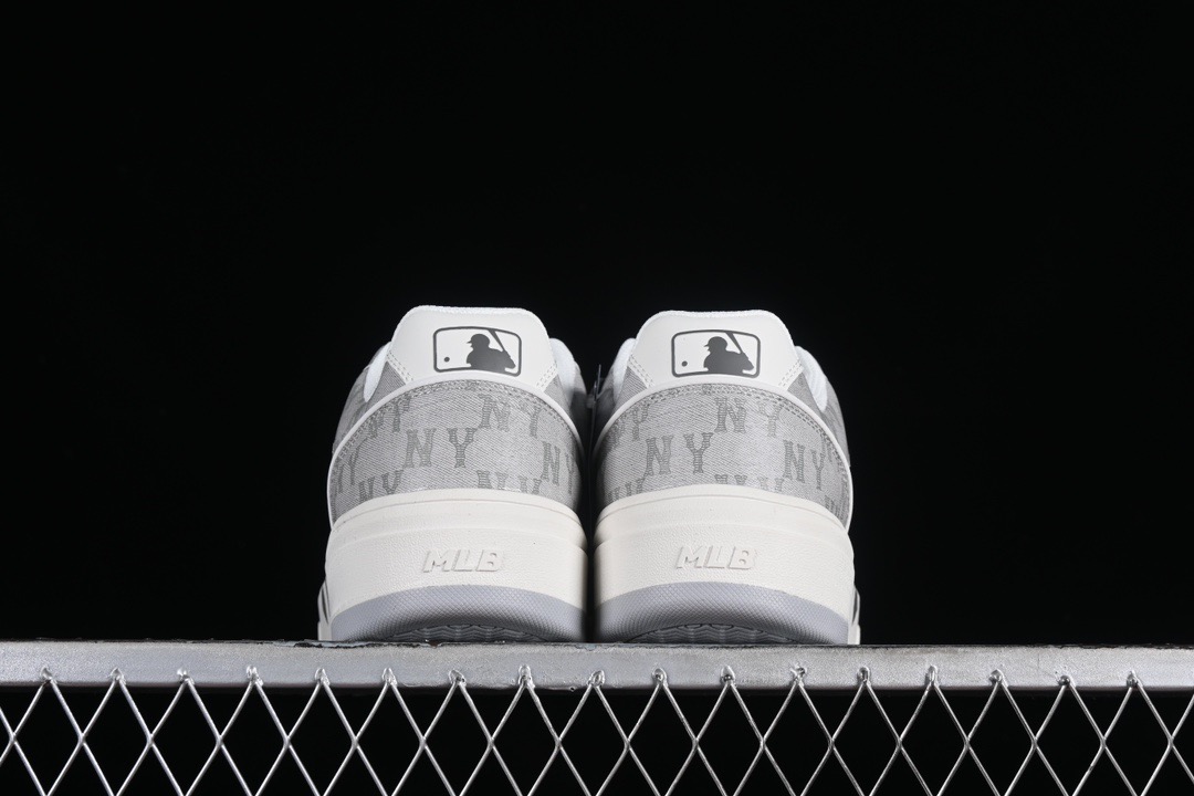 New York Yankees shoes - Image 8