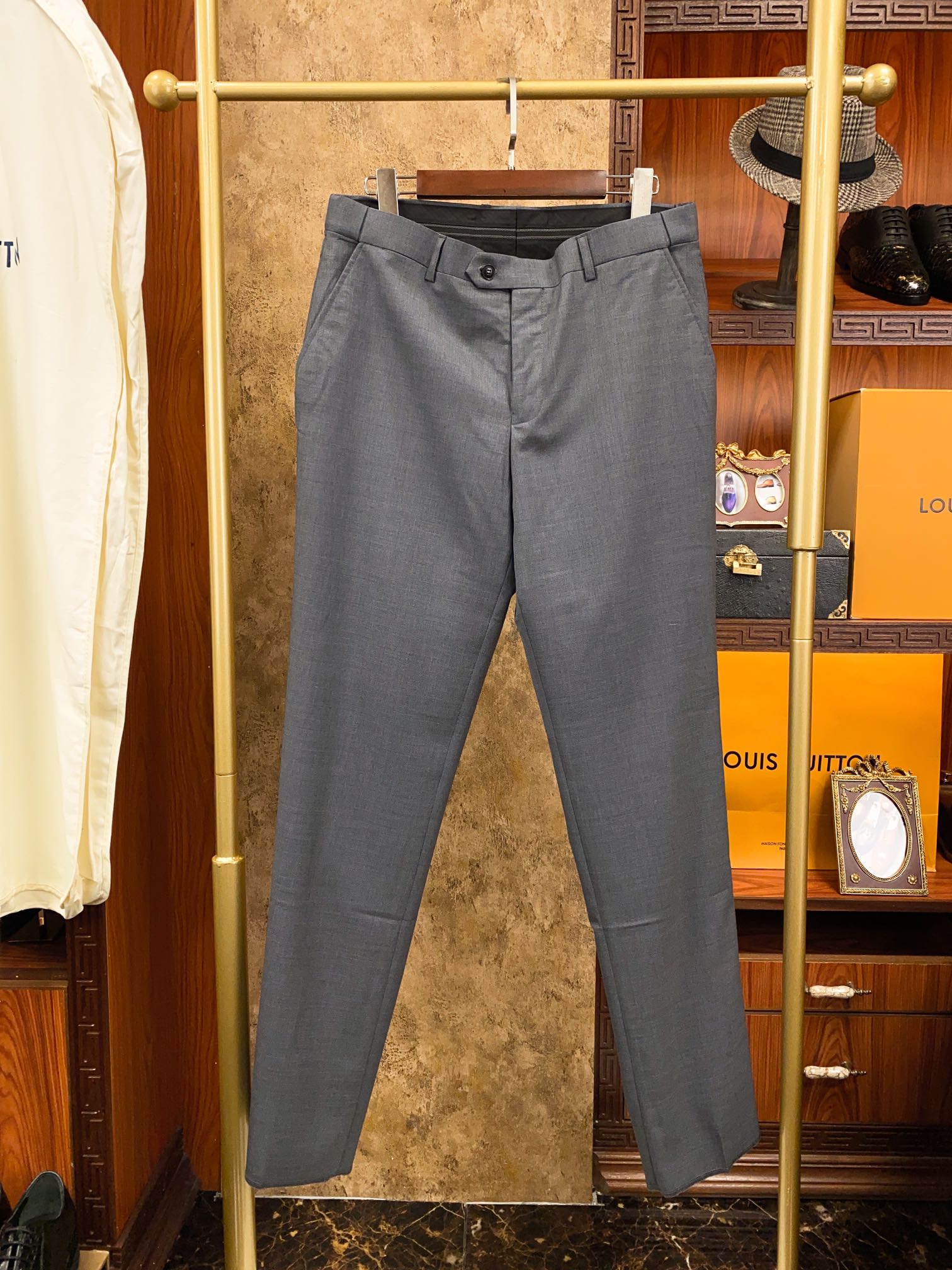 Louis Vuitton Suit - Image 8