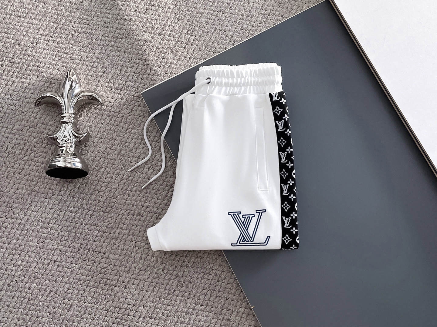 Louis Vuitton Suit - Image 6
