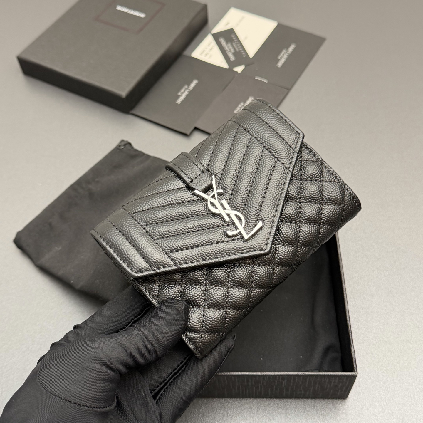 Saint Laurent Paris bag - Image 8