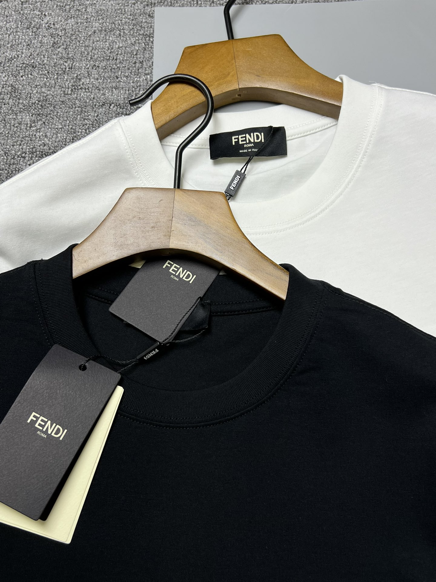 FENDI Casual Short T-shirt - Image 9