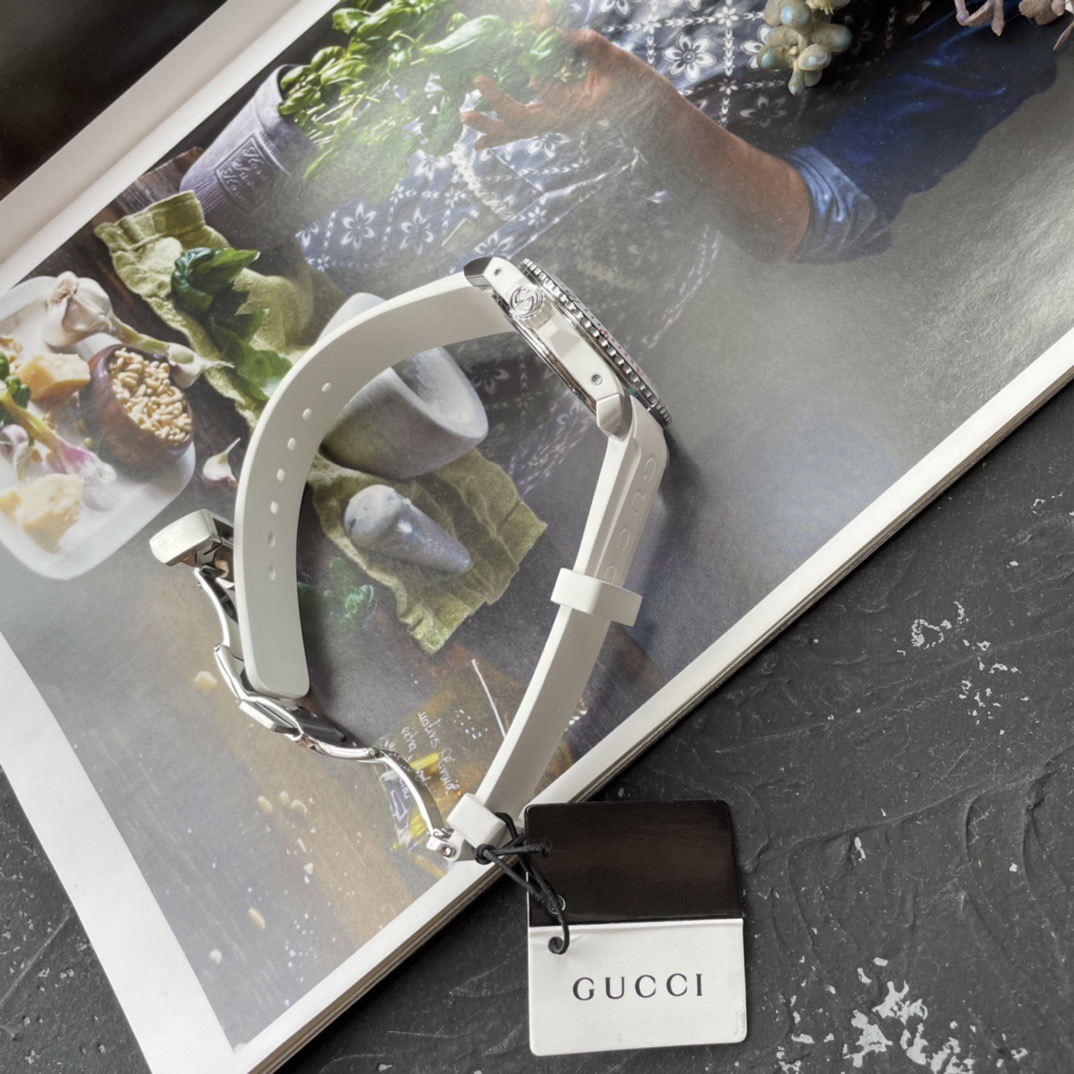 Gucci watch - Image 3