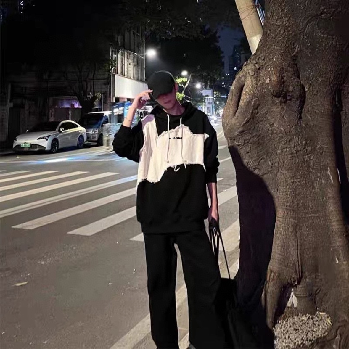 BALENCIAGA Hoodie - Image 8