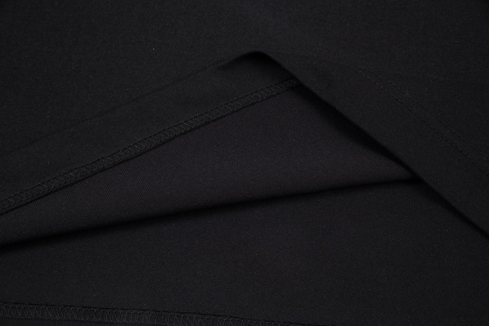FENDI Casual Short T-shirt - Image 8