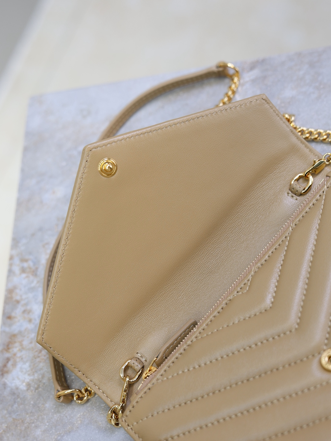 Saint Laurent Paris bag - Image 9