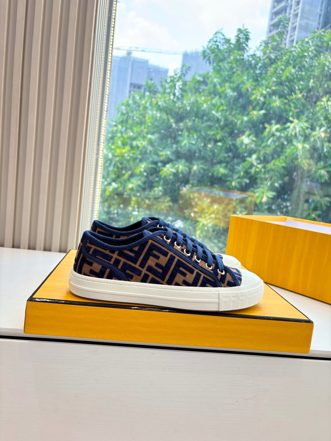FENDI Platform Casual Shoes - Image 10