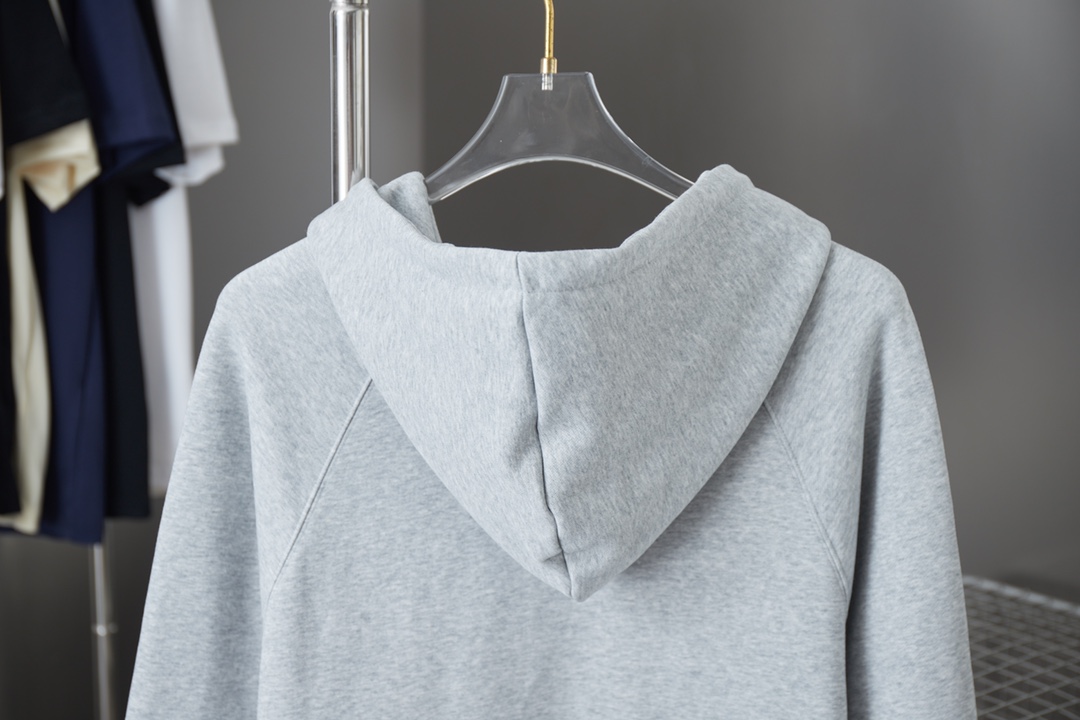 Louis Vuitton Hoodie - Image 8