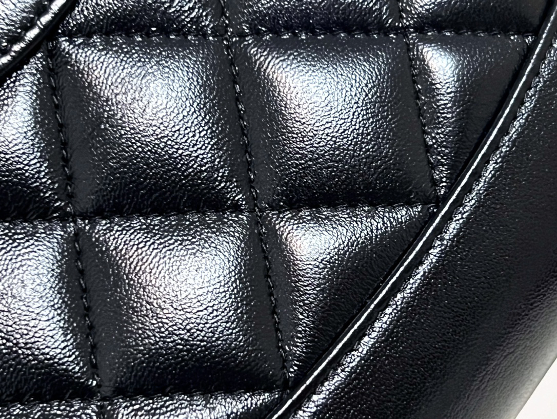 Coco Chanel Crossbody Bag Mini Flap - Image 2