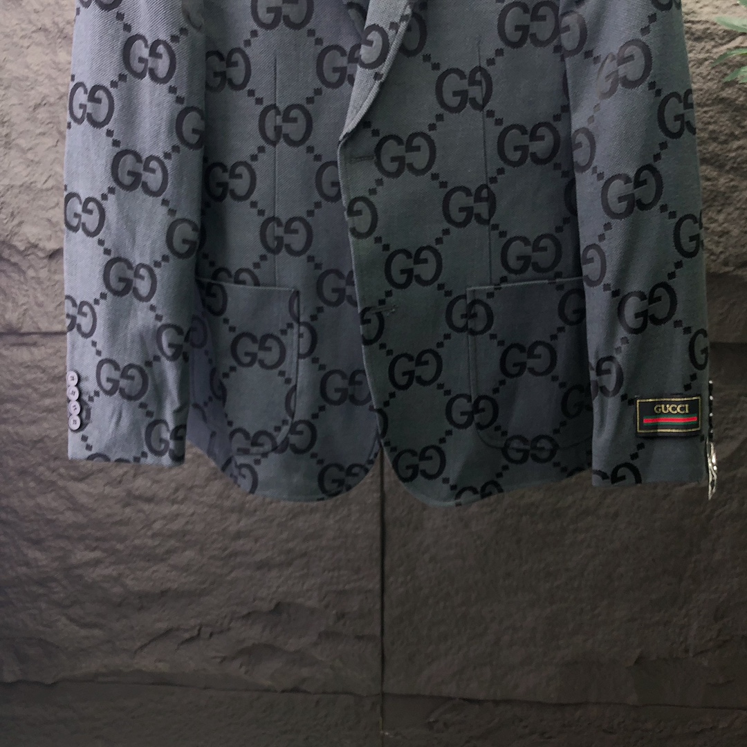 Gucci Tailored Suit - Image 8