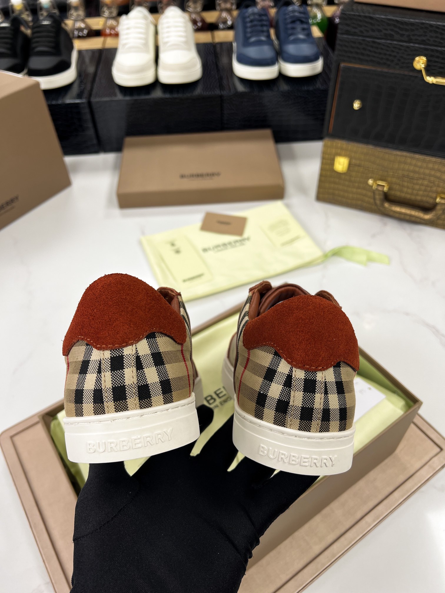 Burberry Maroon Leather Shoes - Image 2