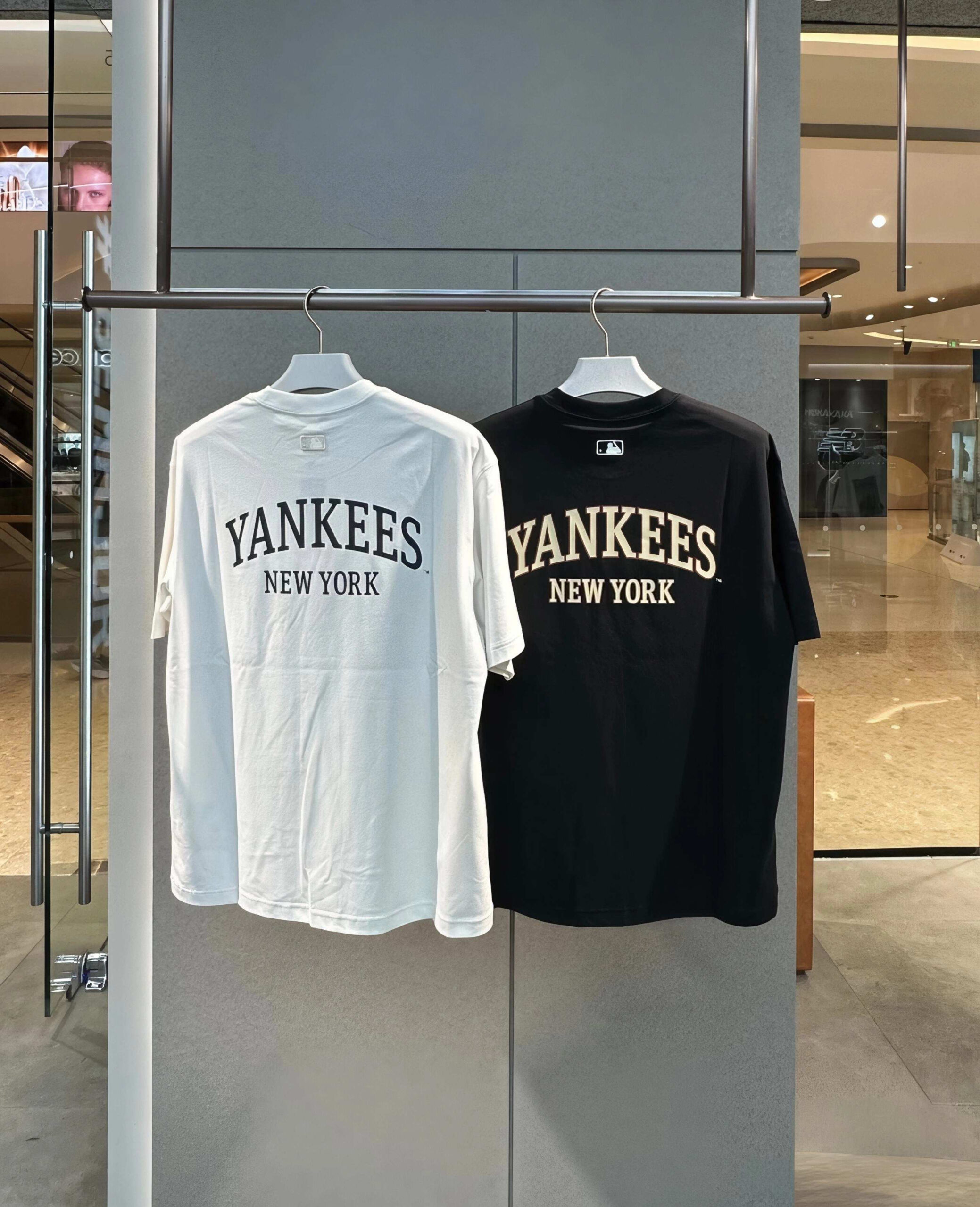 MLB Short Sleeve T-shirt - Image 2