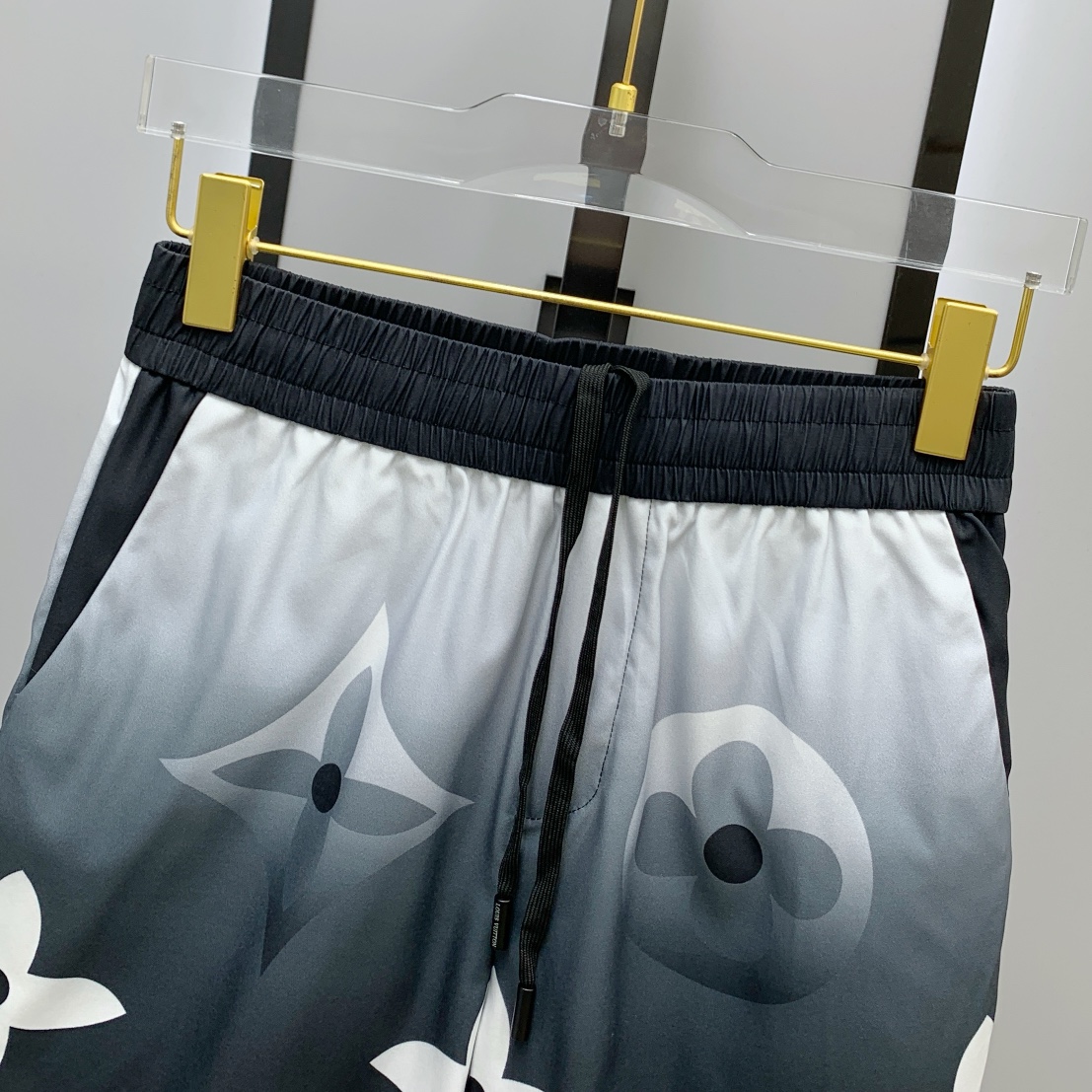 Louis Vuitton Suit - Image 9
