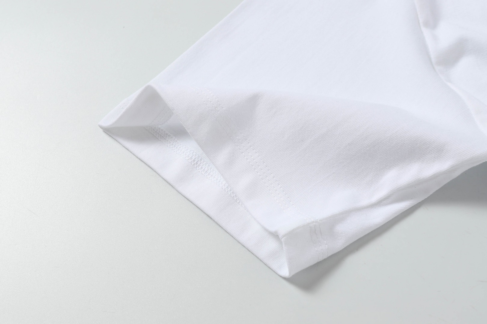 Burberry Short Sleeve T-shirt - Image 9