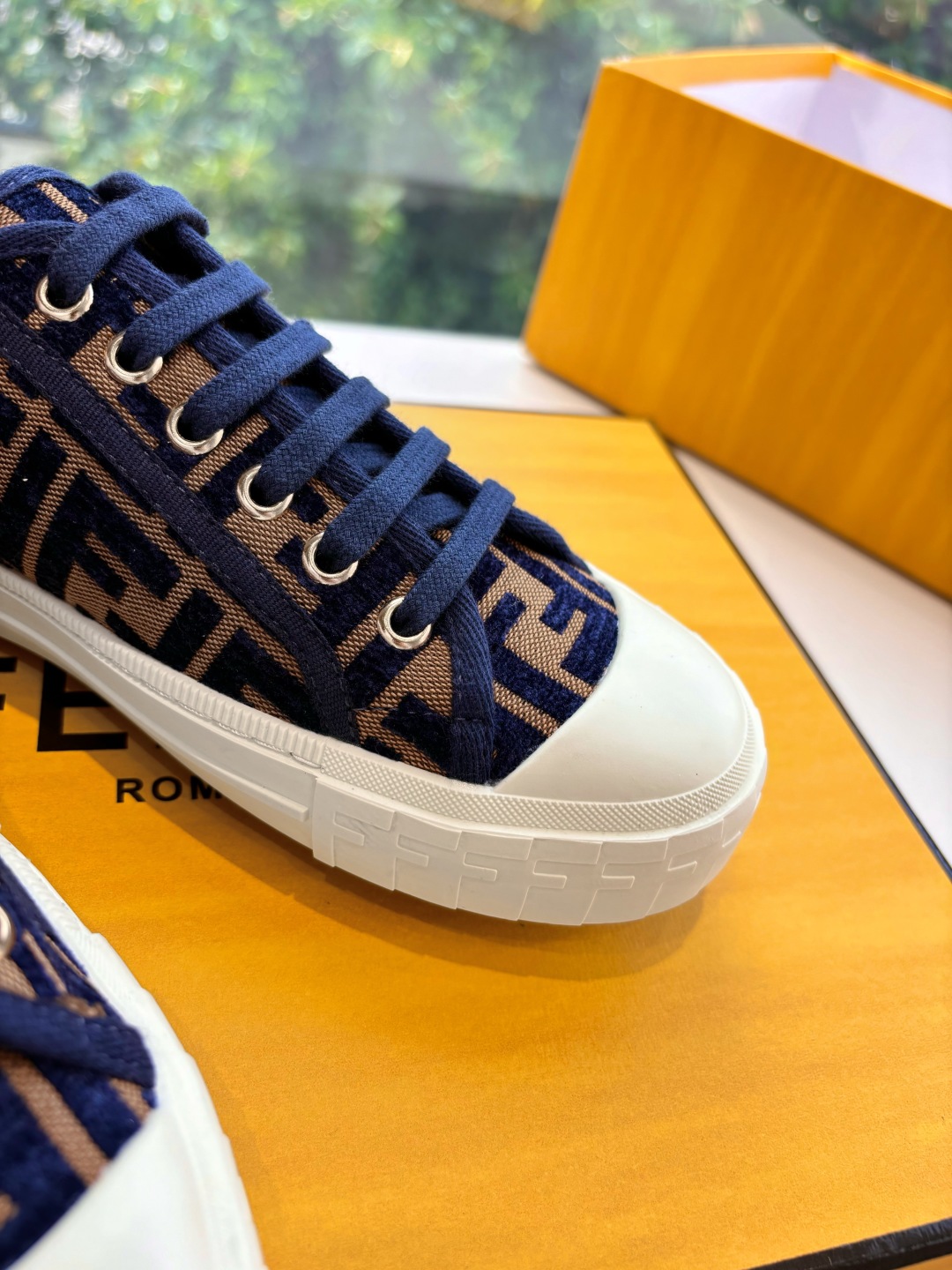 FENDI Platform Casual Shoes - Image 2