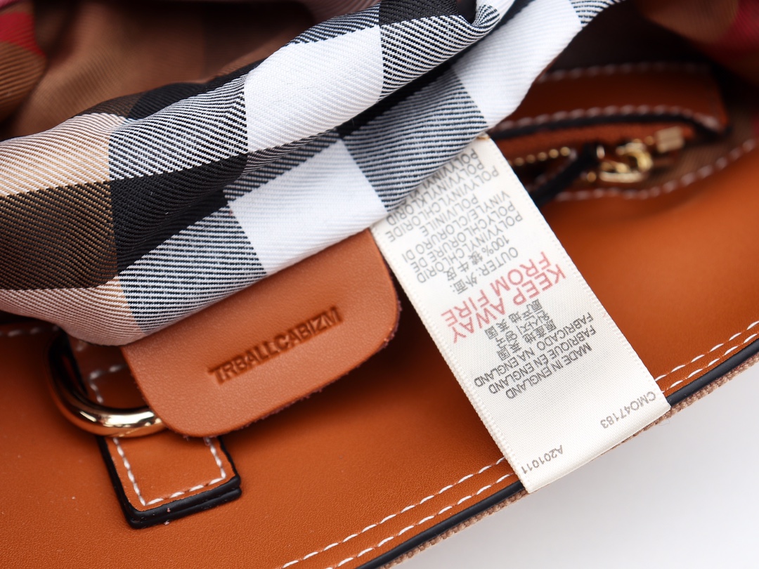 Burberry Crossbody Bag - Image 2