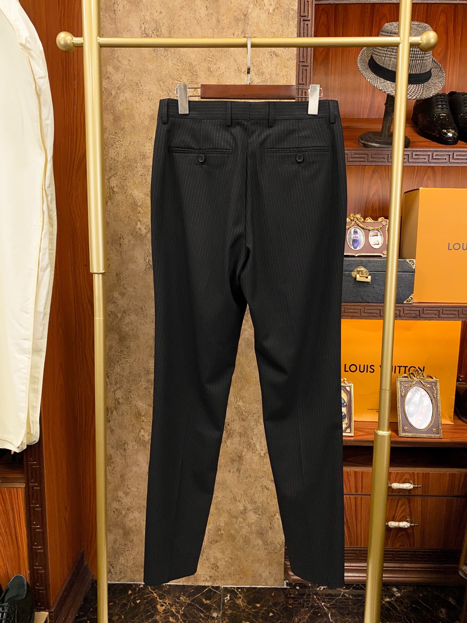 Louis Vuitton Suit - Image 10