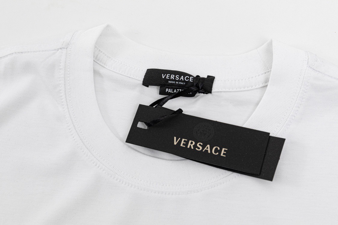 VERSACE Casual Short-Sleeve T-Shirt - Image 8