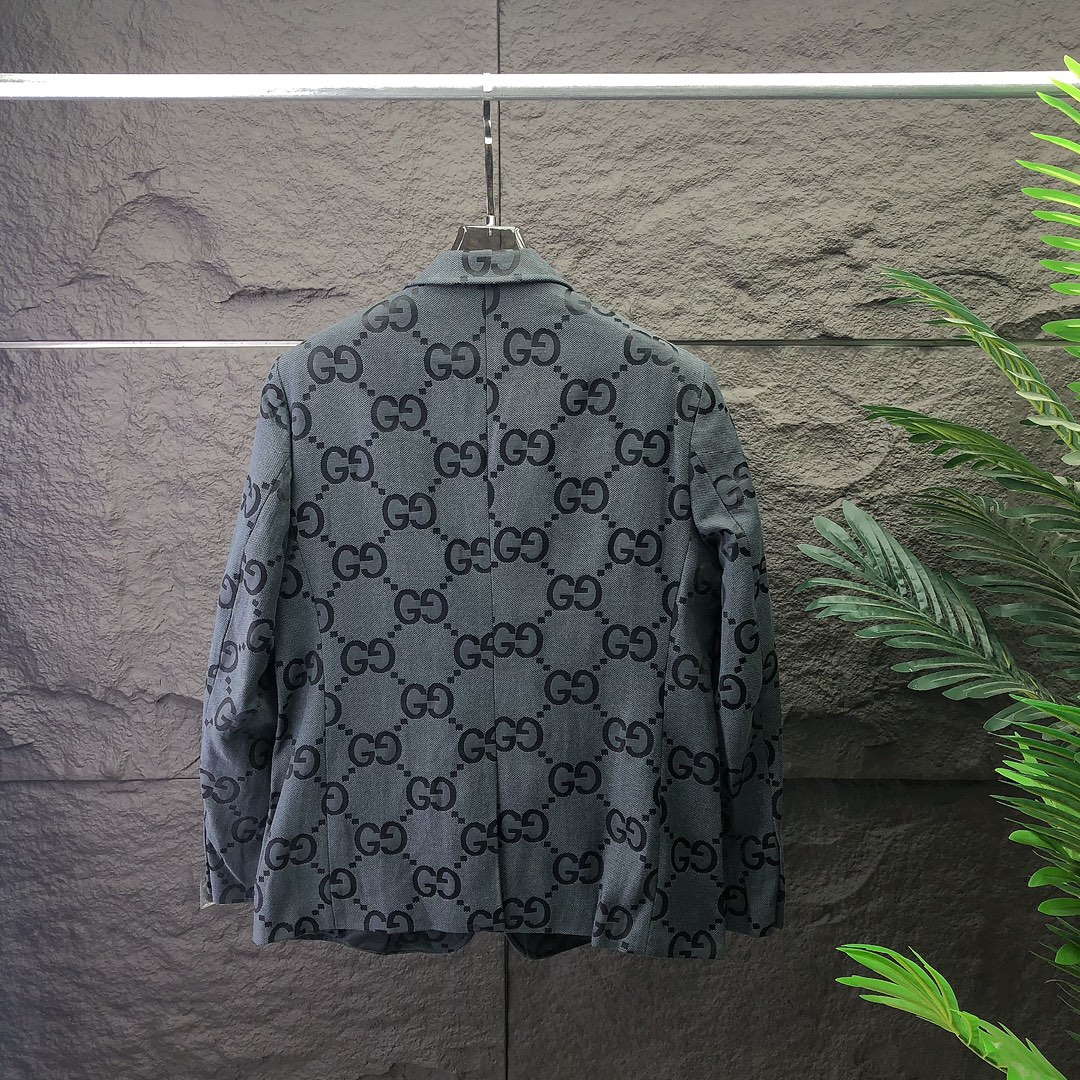 Gucci Tailored Suit - Image 9