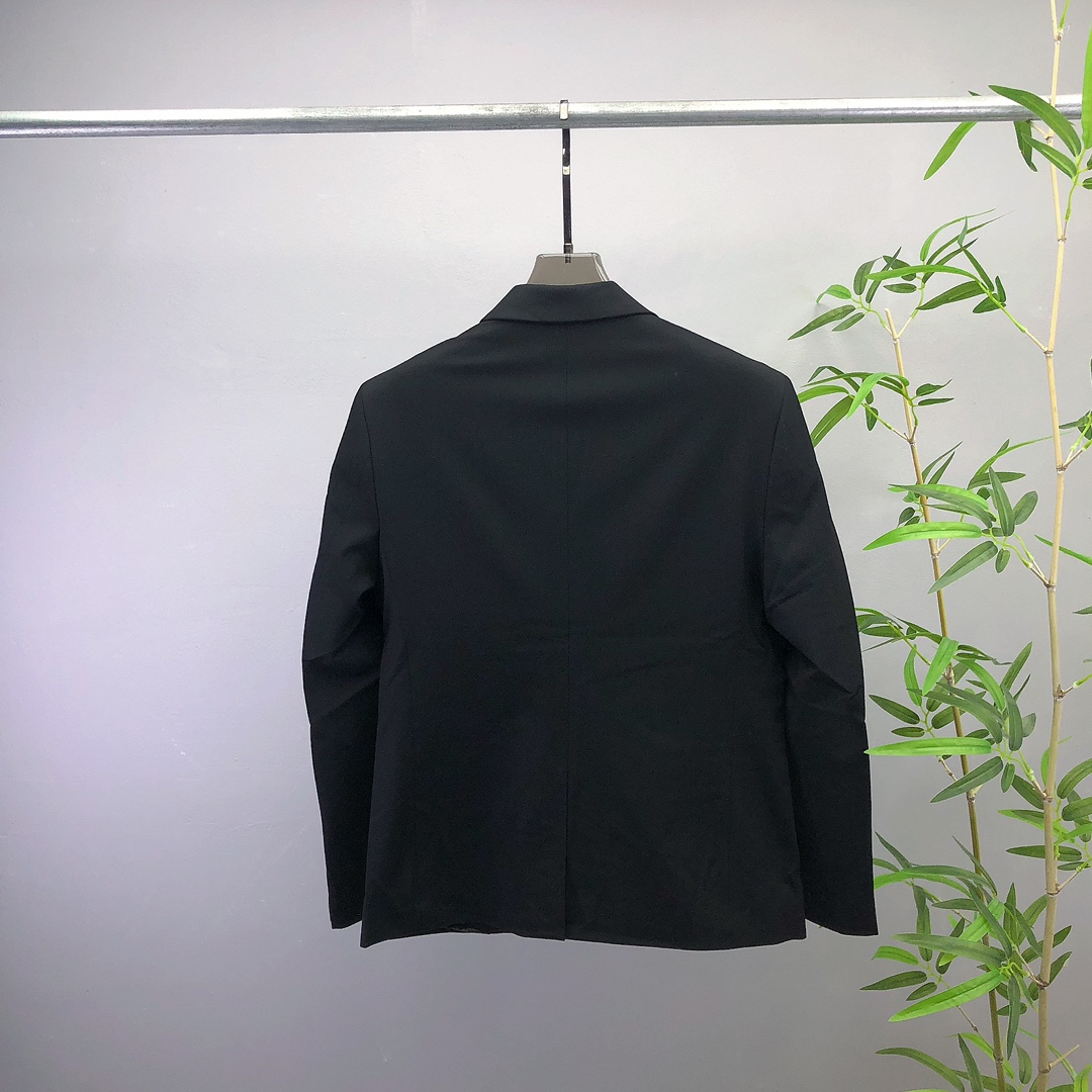 DIOR Tailored Suit - Image 9