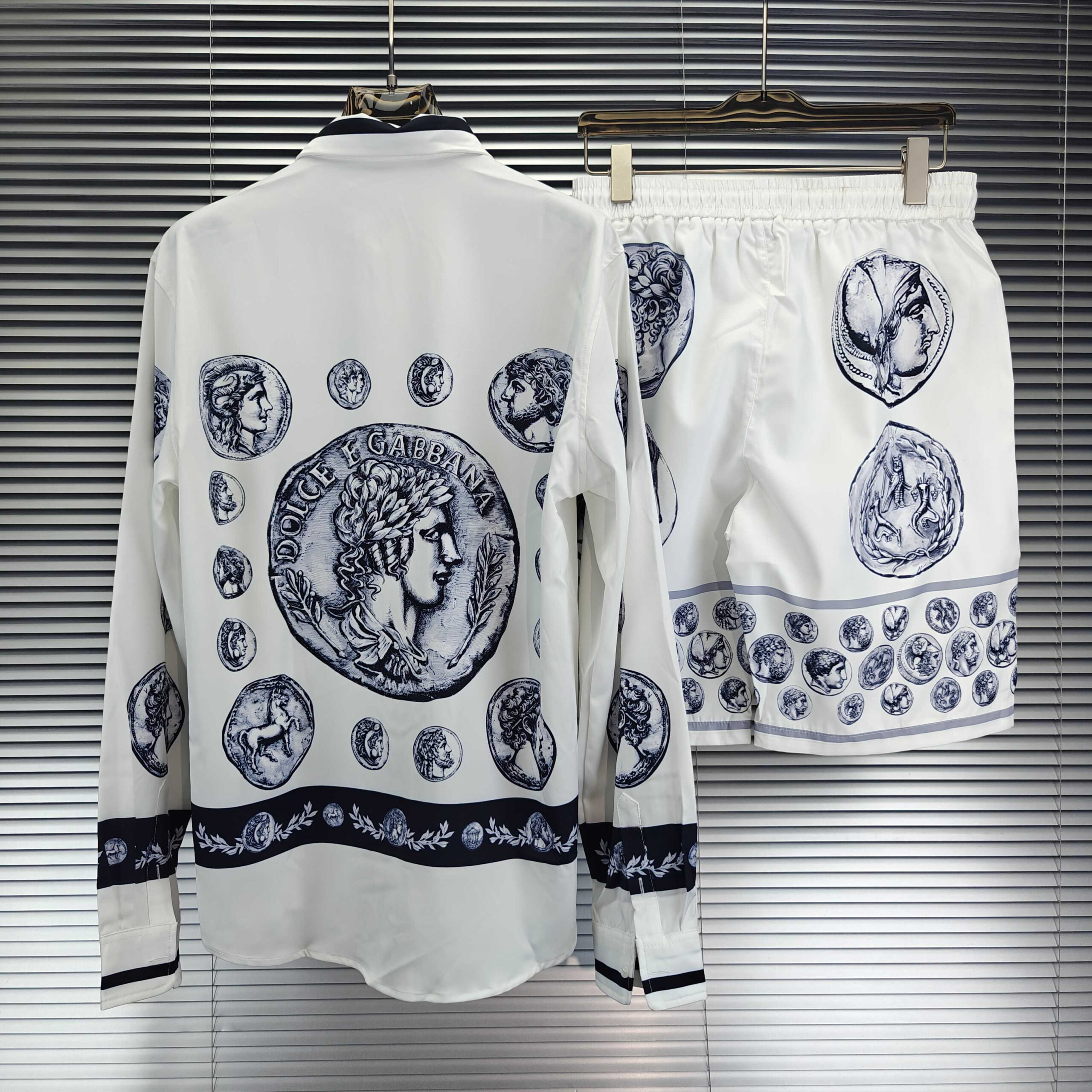 Versace Leisurewear Set - Image 2