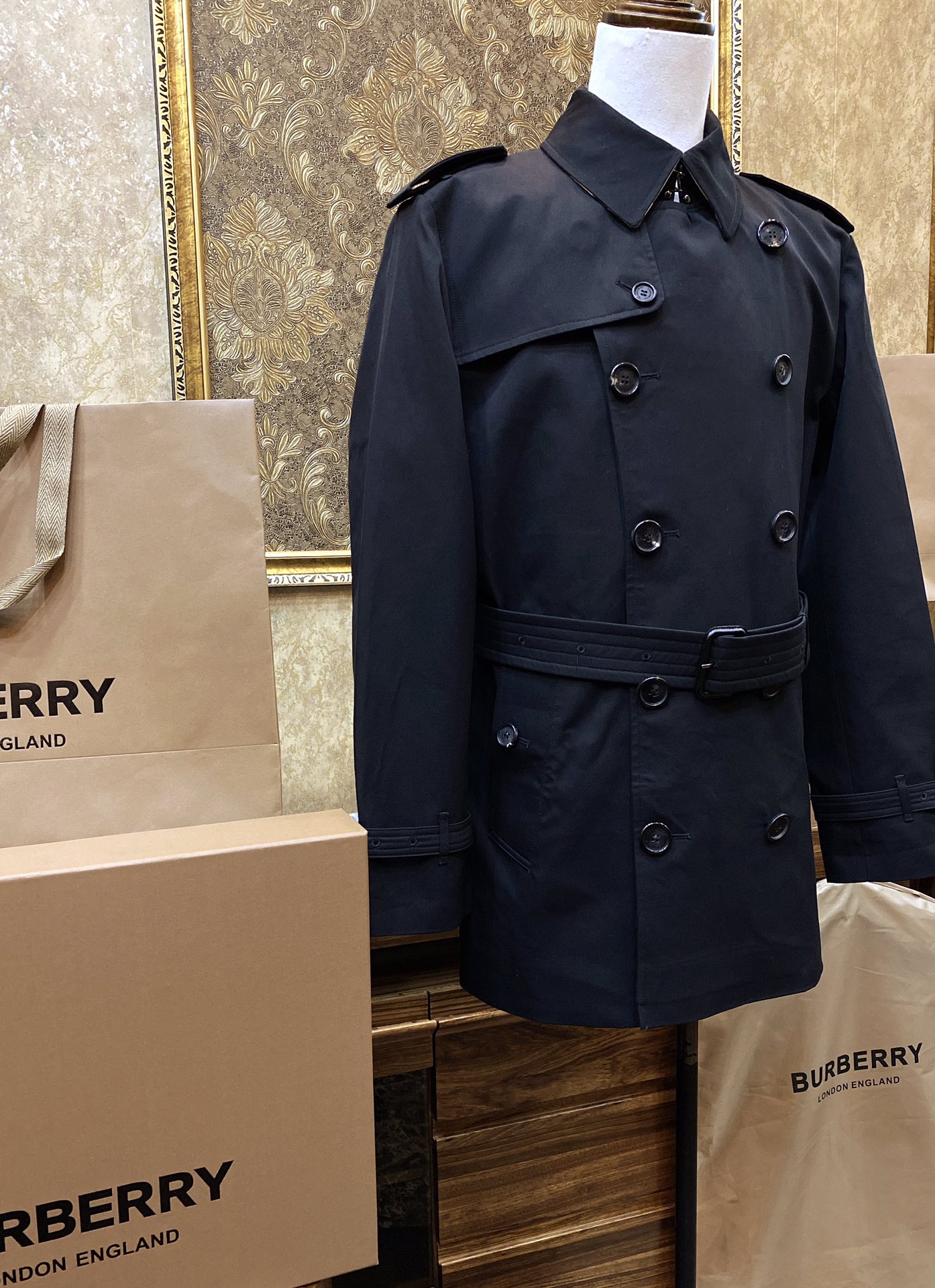 Burberry Black Short Trench Coat - Image 3