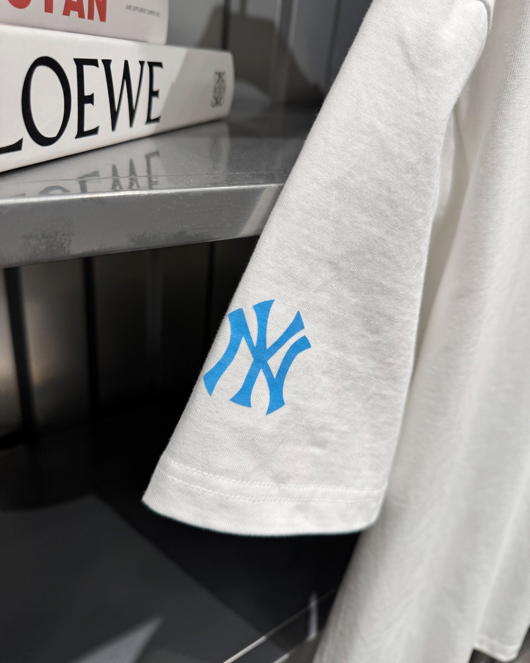 MLB Short Sleeve T-shirt - Image 2