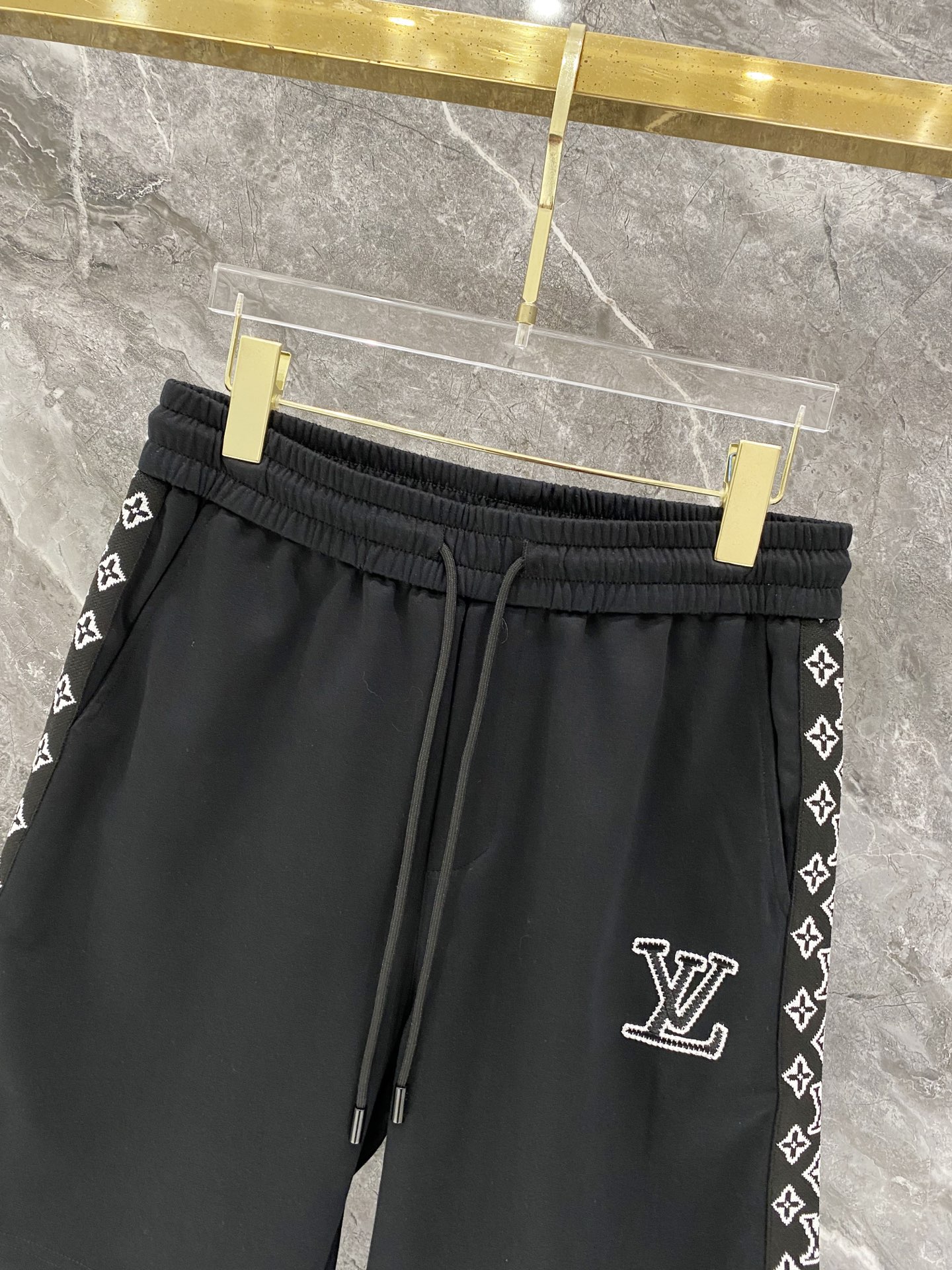 Louis Vuitton Suit - Image 10