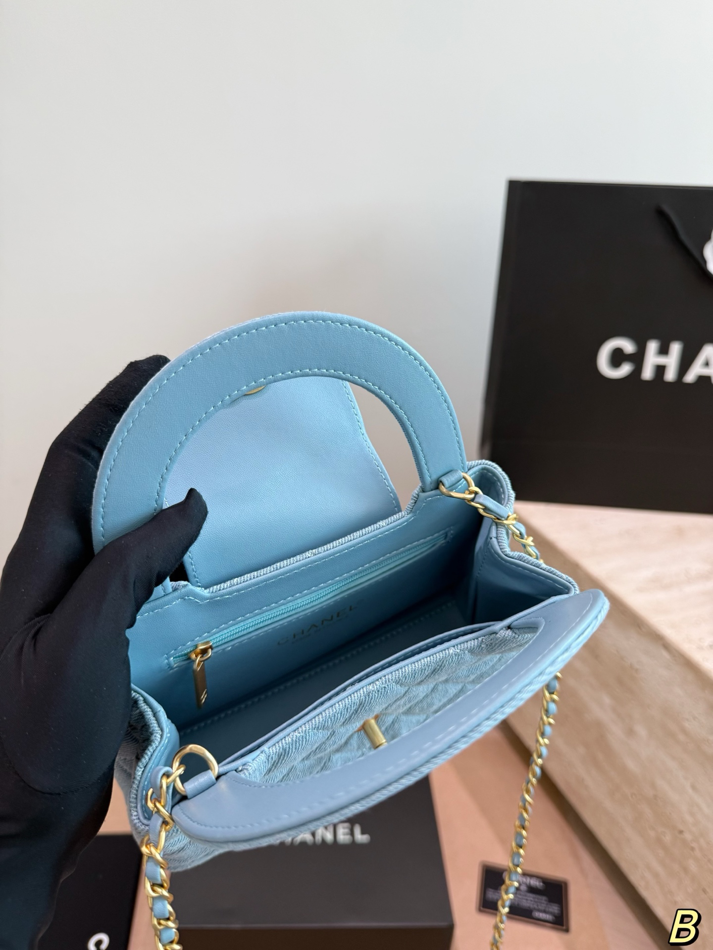 Coco ChanelMini Handbag - Image 8