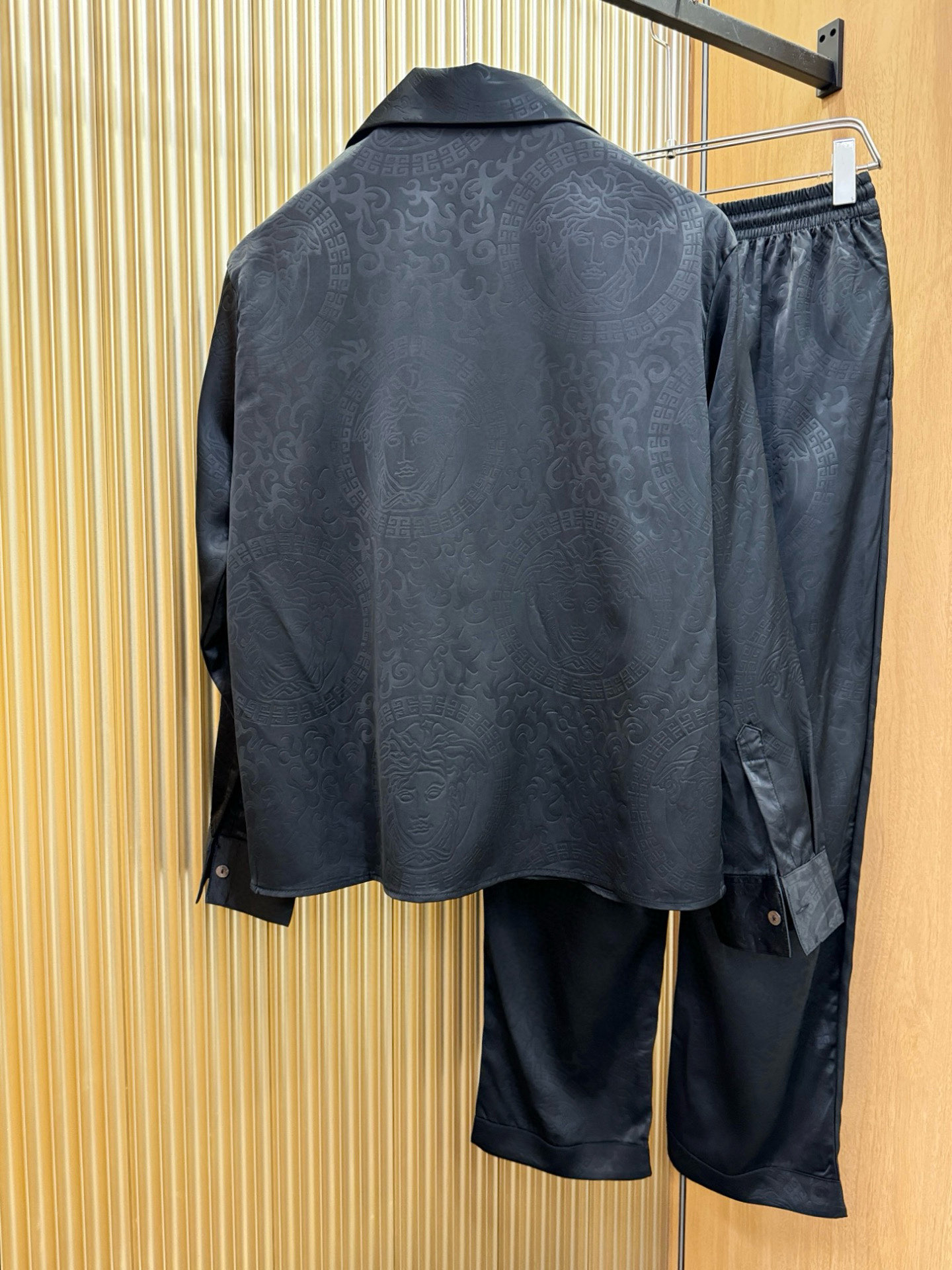 Versace Leisurewear Set - Image 10