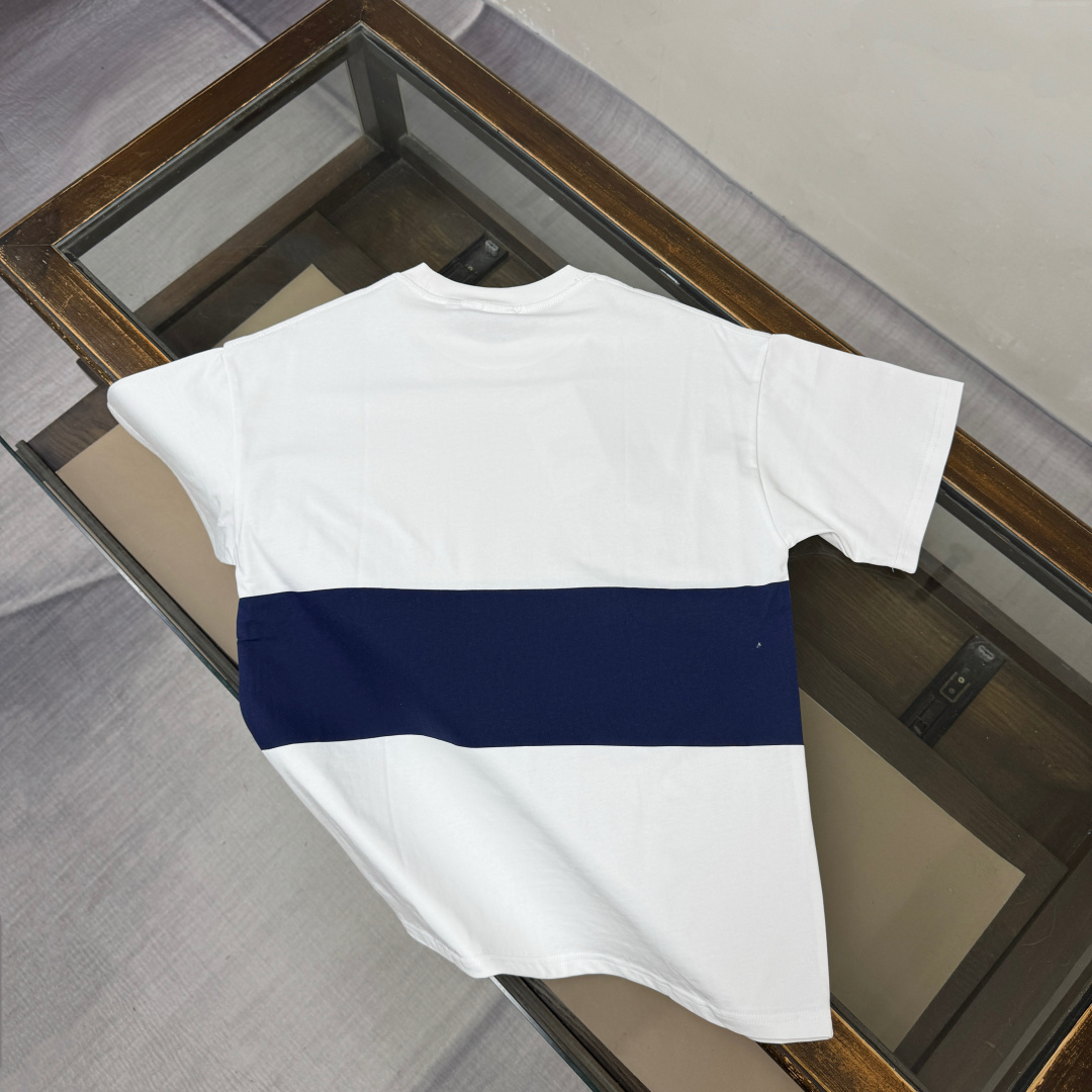 Burberry T-shirt - Image 6