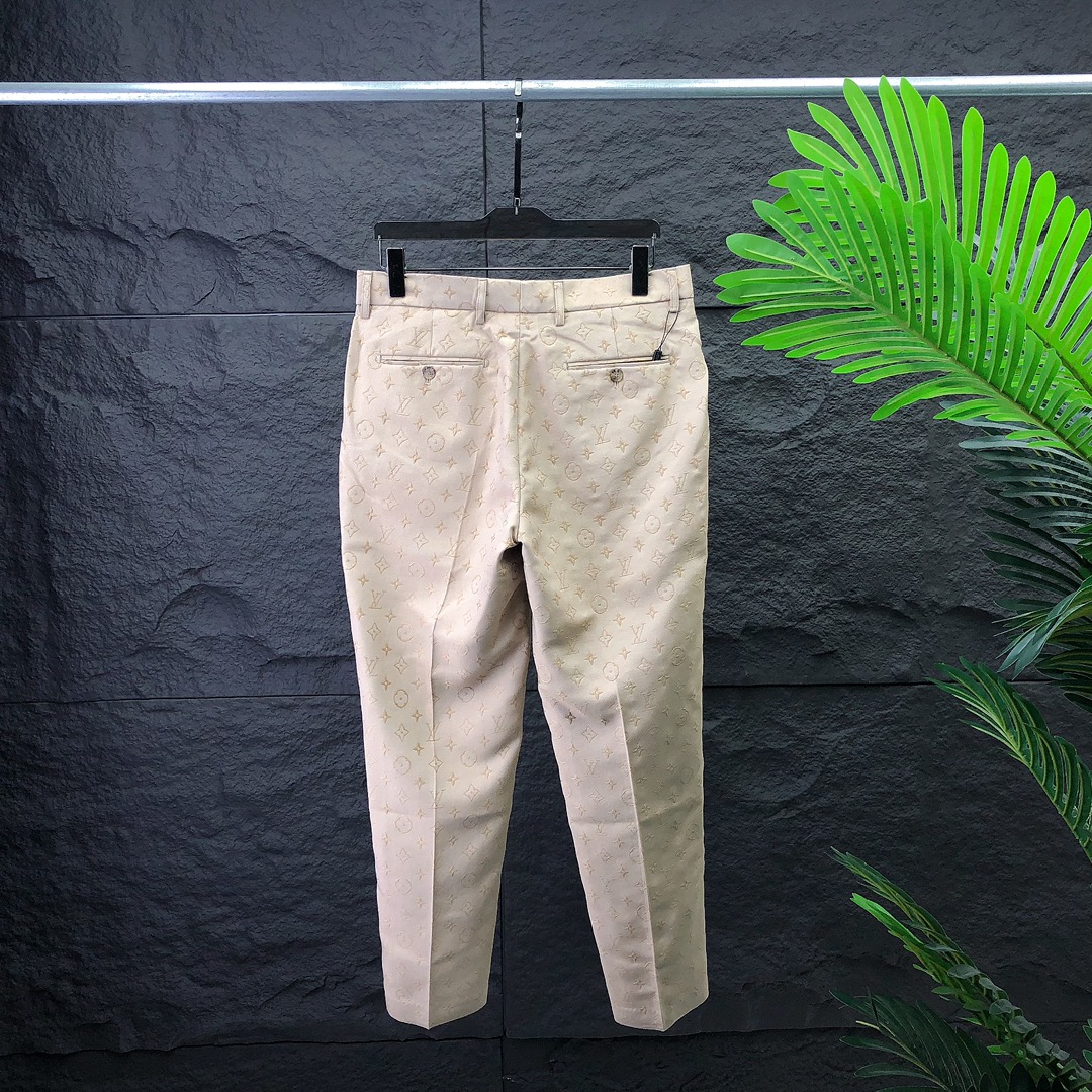 Gucci Tailored Suit - Image 2