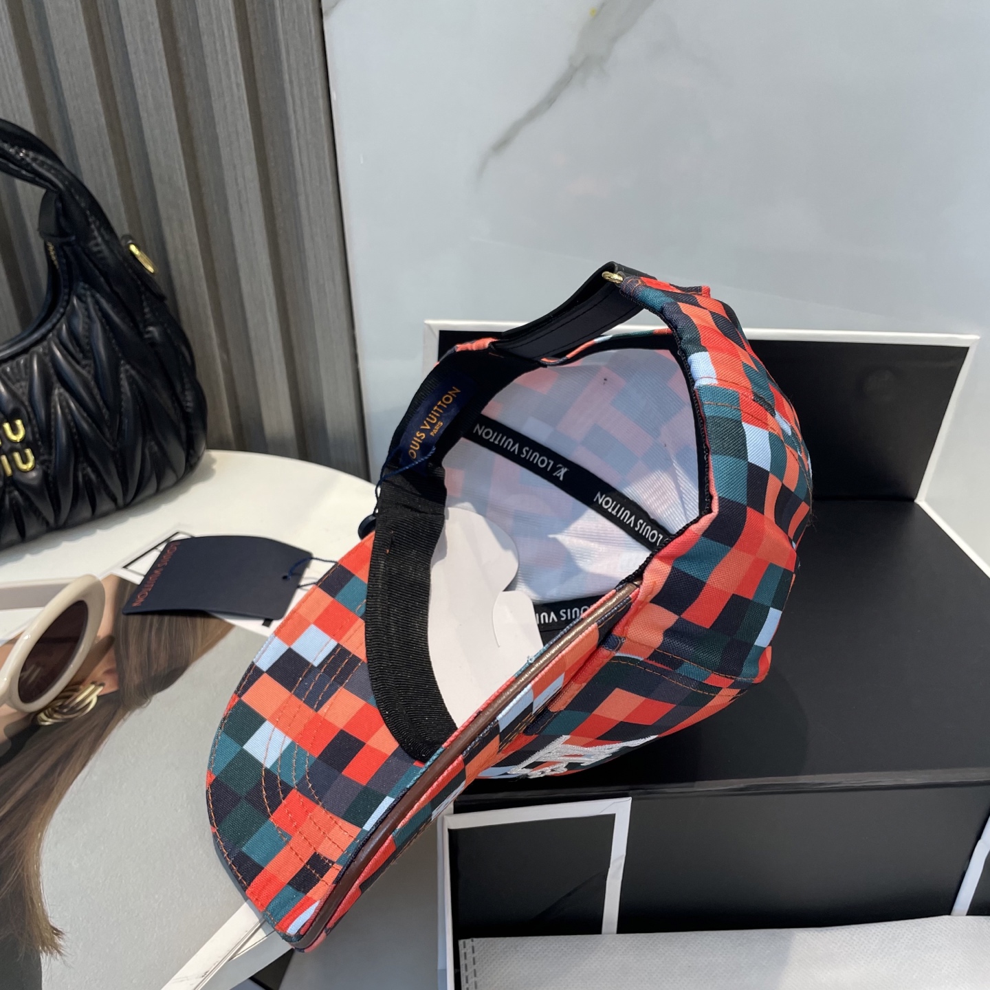 Louis Vuitton sun hat - Image 9